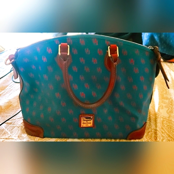 Dooney & Bourke Purse
